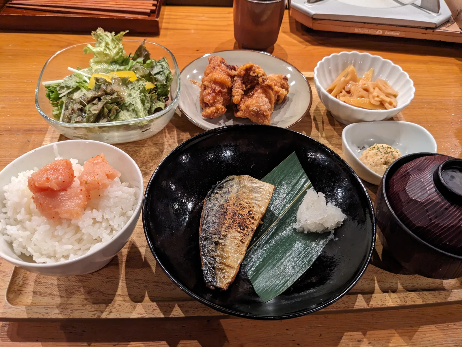 鯖と唐揚げ定食