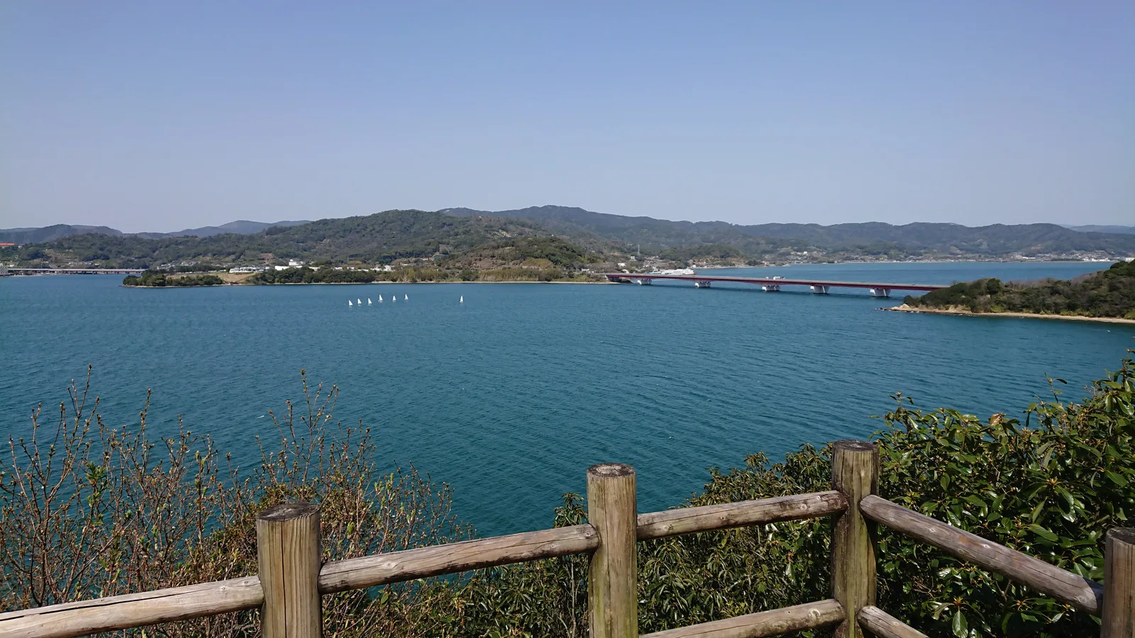 観山展望台からの湖