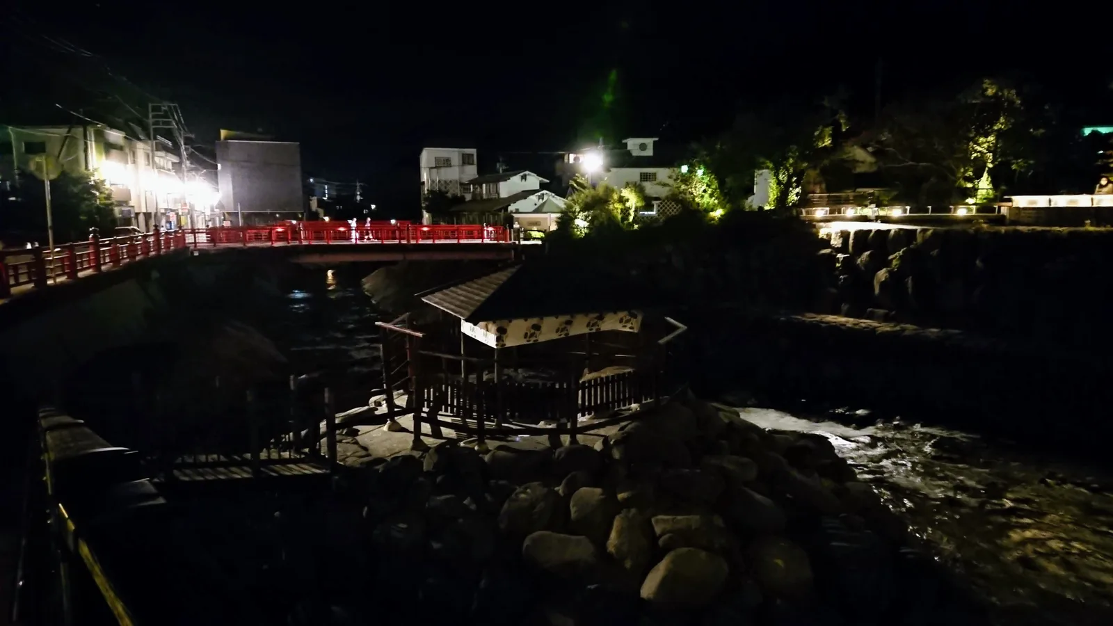 夜の独鈷の湯