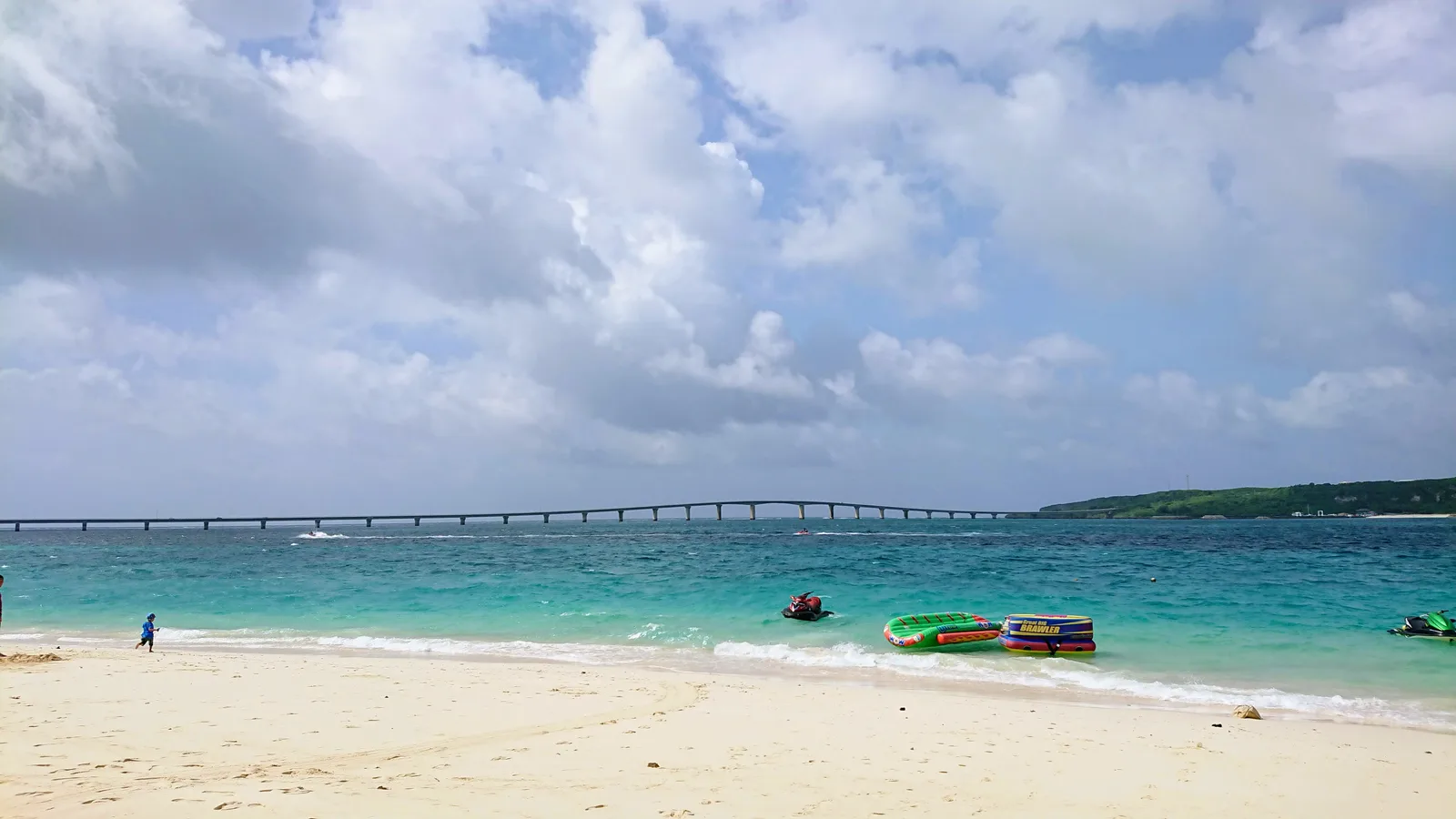 与那覇前浜と来間大橋