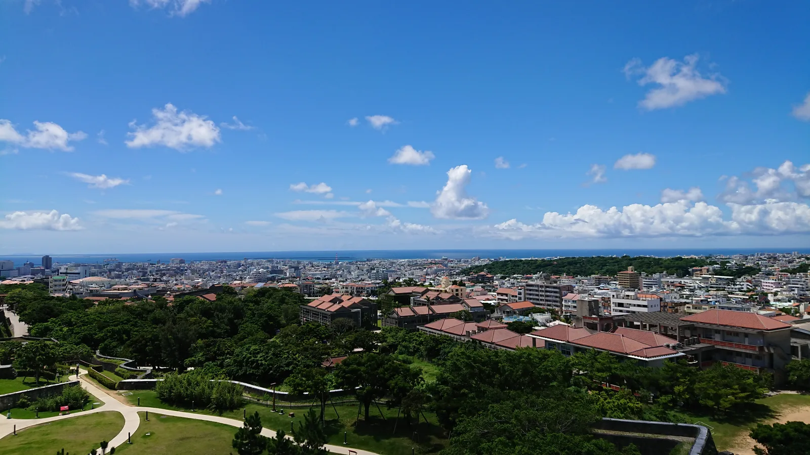 城内からの市街地