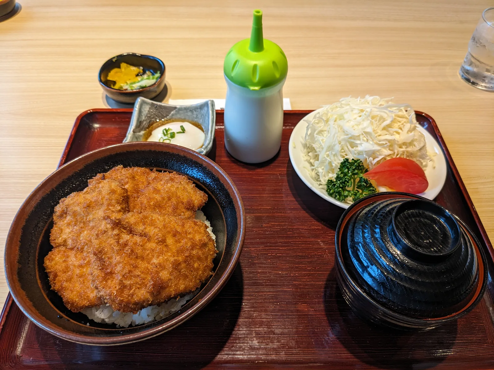 新潟名物たれカツ丼