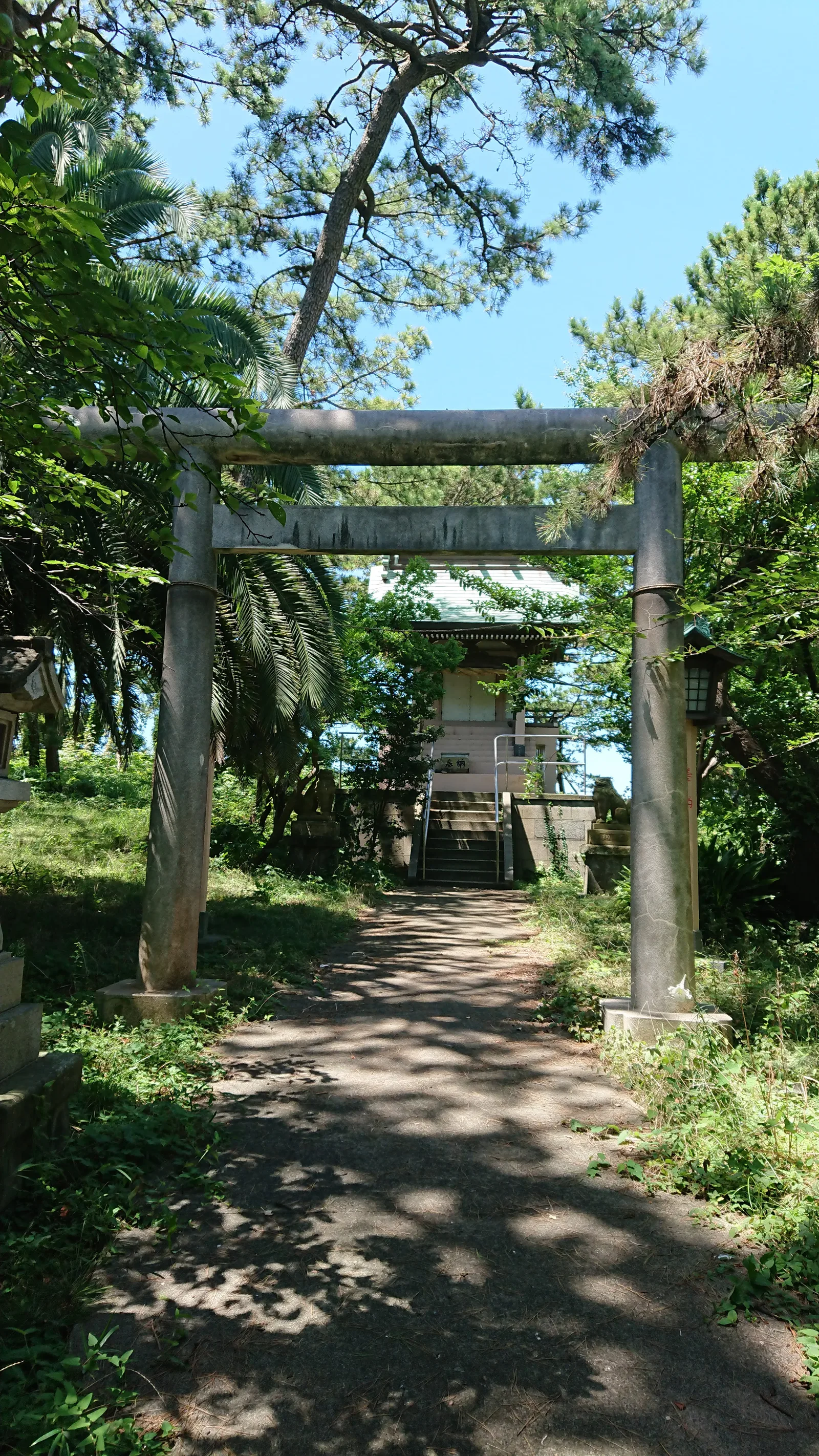 千本港神社の鳥居