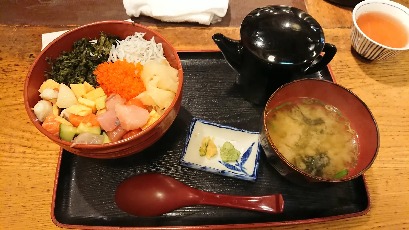 沼津港の海鮮丼