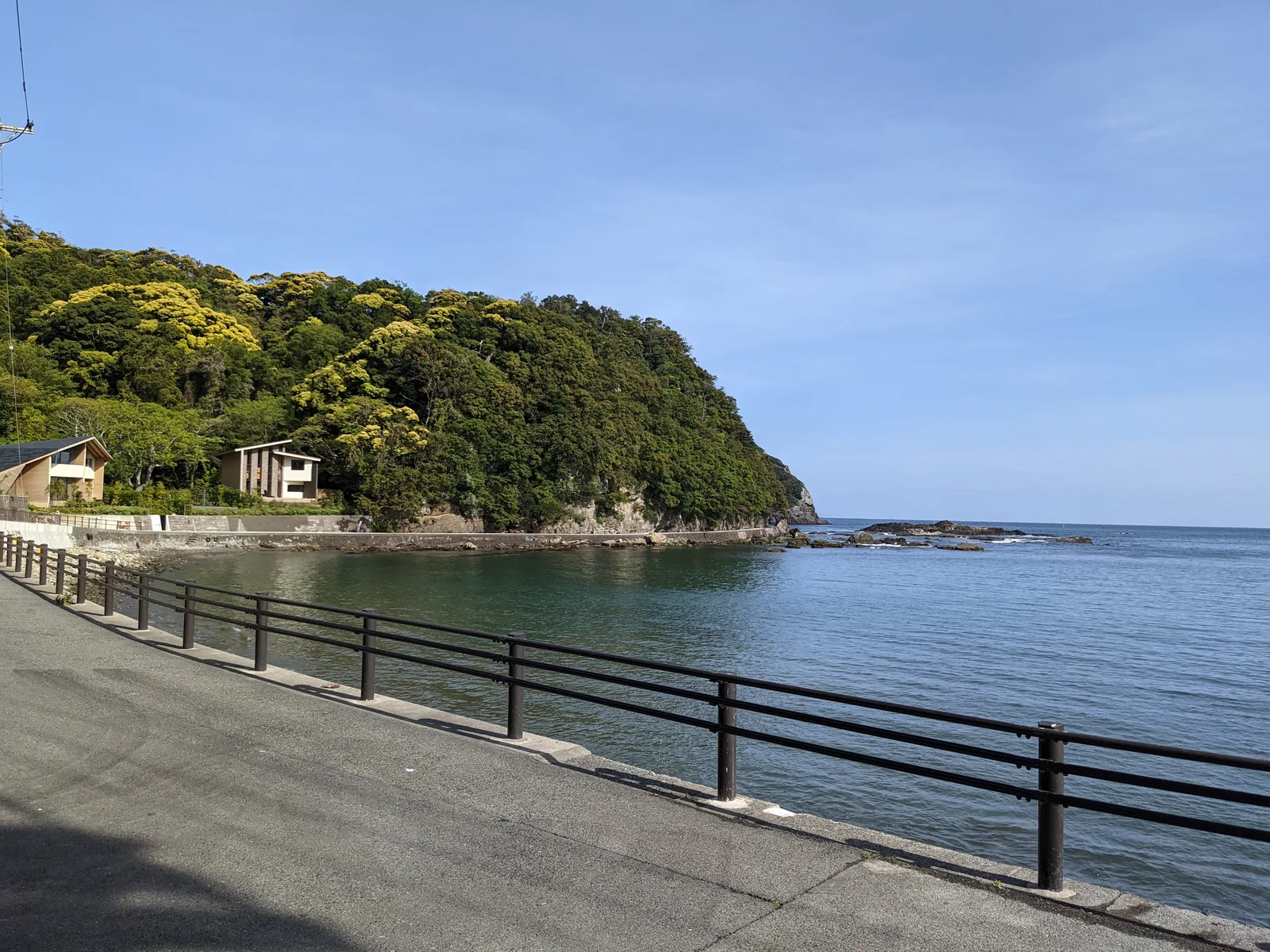 和歌の浦の海岸遊歩道