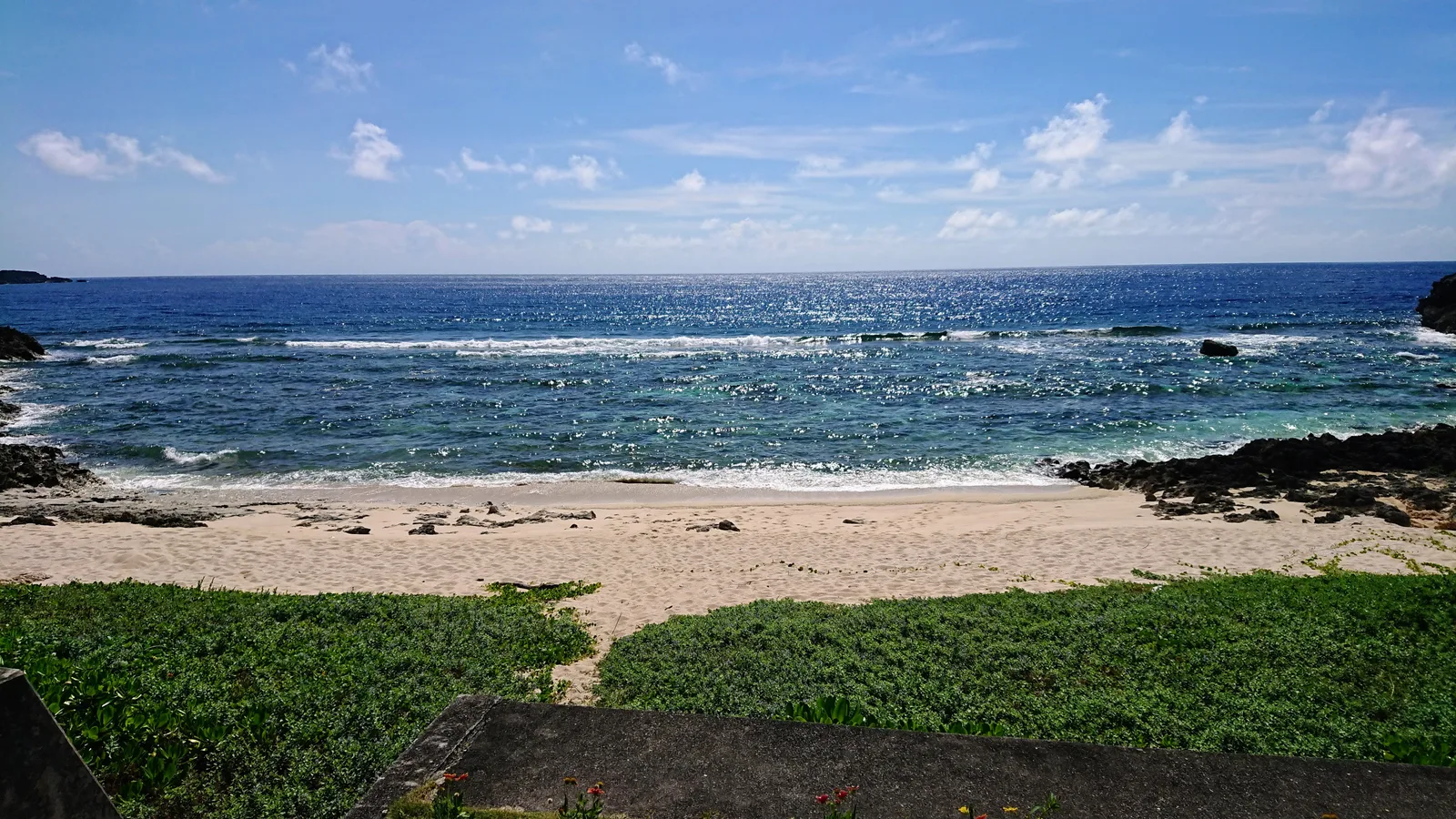 ダンヌ浜の小さな砂浜