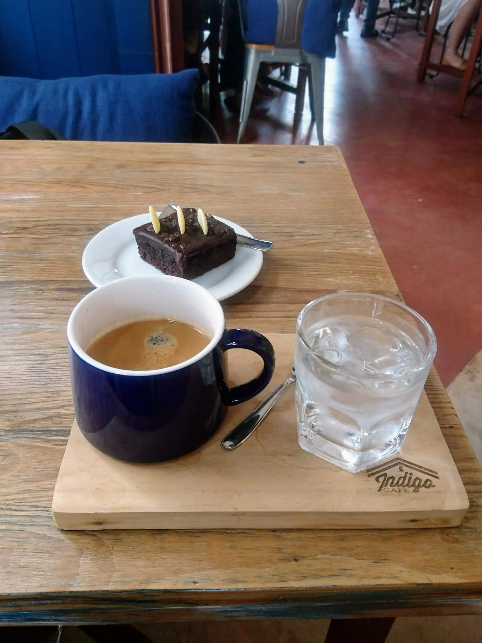コーヒーとブラウニー