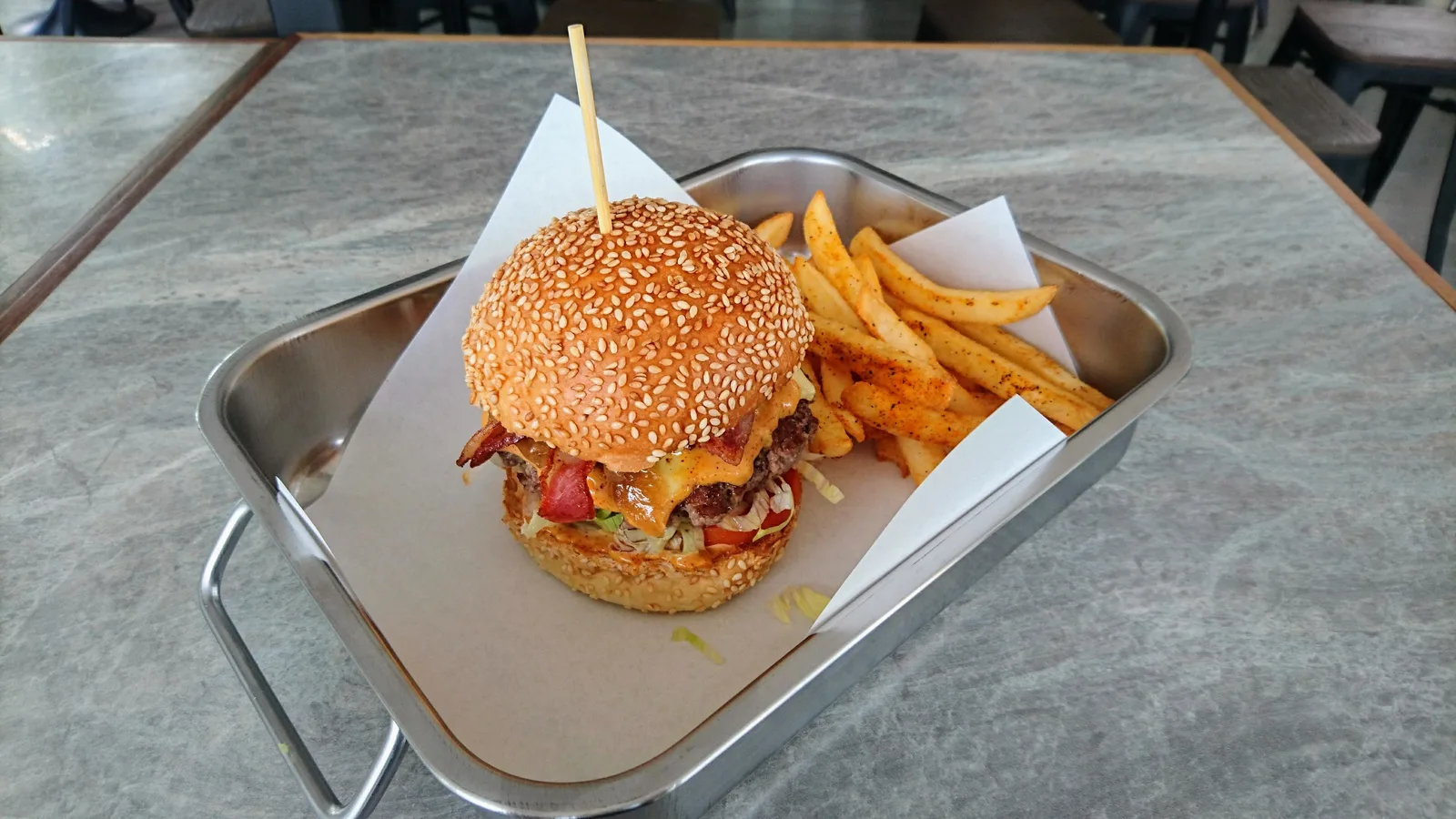 ビーストバーガーのセット