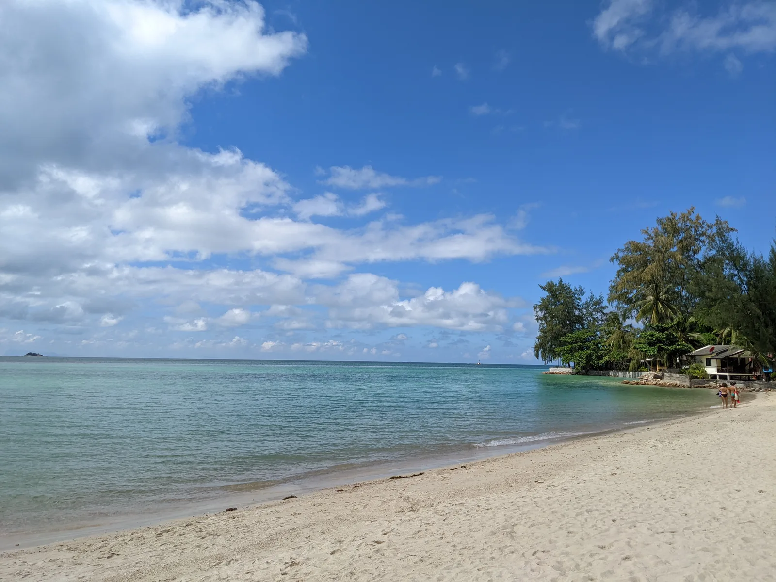 Srithanu Beachの海岸