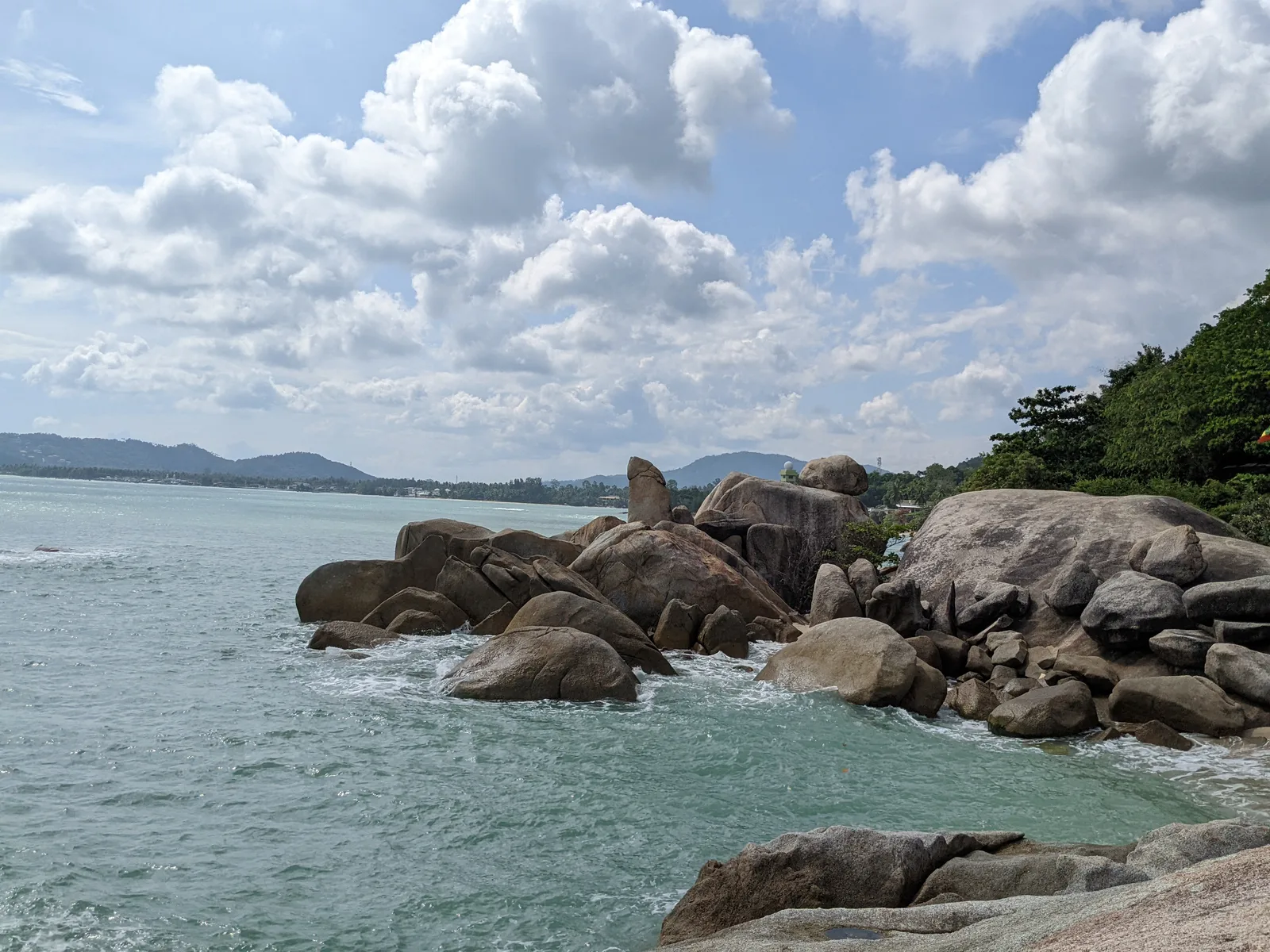 海辺の奇岩群